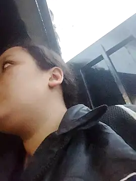 Snapshot of You-sexy-starr chatting on 09-13-25, 12:21 You-sexy-starr online show from 09-13-25, 12:21