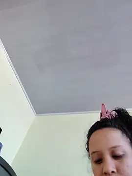 Snapshot of You-sexy-starr chatting on 09-21-25, 03:13 You-sexy-starr online show from 09-21-25, 03:13