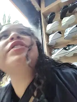 Snapshot of You-sexy-starr chatting on 09-27-25, 08:36 You-sexy-starr online show from 09-27-25, 08:36