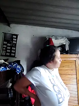 Snapshot of You-sexy-starr chatting on 10-08-25, 01:31 You-sexy-starr online show from 10-08-25, 01:31