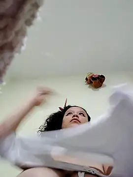 Snapshot of You-sexy-starr chatting on 10-14-25, 11:27 You-sexy-starr online show from 10-14-25, 11:27