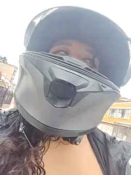 Snapshot of You-sexy-starr chatting on 11-14-25, 07:12 You-sexy-starr online show from 11-14-25, 07:12