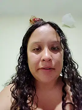 Snapshot of You-sexy-starr chatting on 11-18-25, 10:36 You-sexy-starr online show from 11-18-25, 10:36