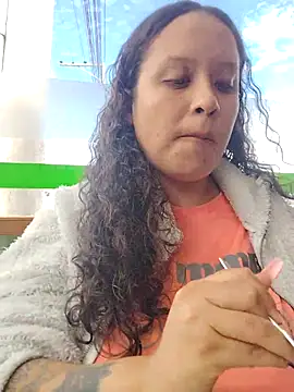 Snapshot of You-sexy-starr chatting on 11-25-25, 05:35 You-sexy-starr online show from 11-25-25, 05:35