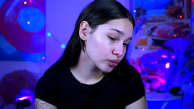 Snapshot of KimClarks_ chatting on 09-20-25, 05:03 KimClarks online show from 09-20-25, 05:03