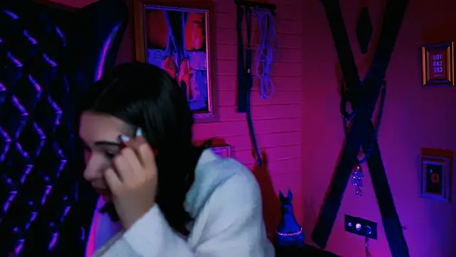 Snapshot of KimClarks_ chatting on 10-15-25, 10:15 KimClarks online show from 10-15-25, 10:15