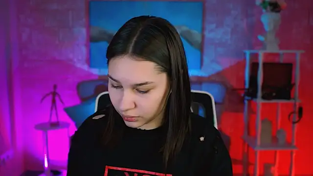 Snapshot of KimClarks_ chatting on 11-21-25, 01:21 KimClarks online show from 11-21-25, 01:21