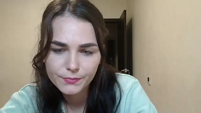 Snapshot of Silviaa_a chatting on 11-12-25, 08:08 Silviaa a online show from 11-12-25, 08:08