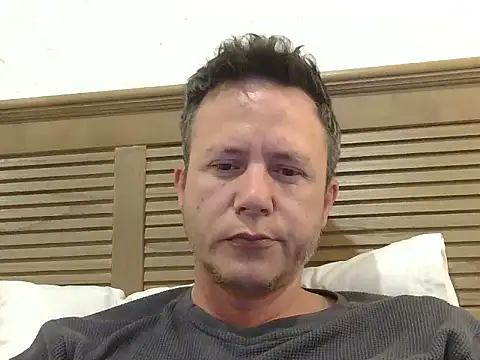 Snapshot of TroyDieselXXX chatting on 06-11-26, 05:16 TroyDieselXXX online show from 06-11-26, 05:16