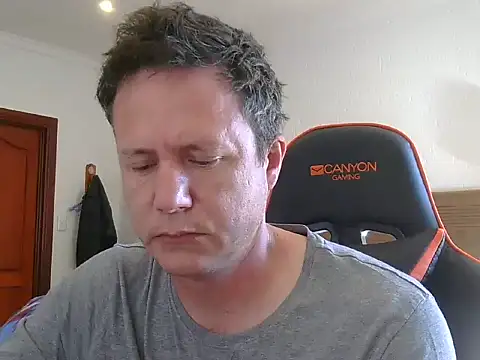 Snapshot of TroyDieselXXX chatting on 06-28-26, 07:36 TroyDieselXXX online show from 06-28-26, 07:36