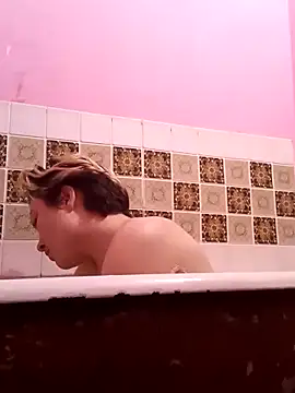 Snapshot of MoonIrene chatting on 12-14-25, 04:12 MoonIrene online show from 12-14-25, 04:12