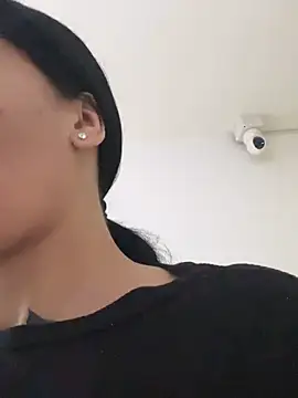 Scaarlettfox online show from 04-17-26, 08:45