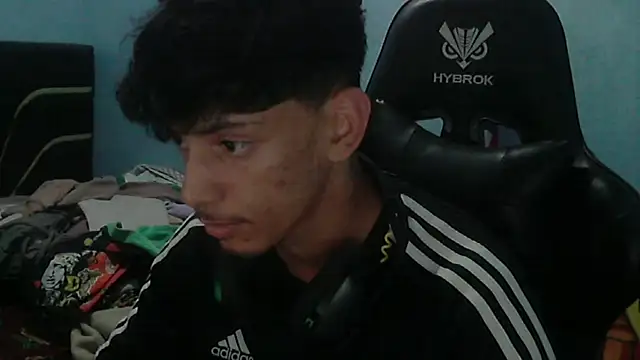 Snapshot of Dark_DesireX chatting on 04-20-26, 02:09 Dark DesireX online show from 04-20-26, 02:09