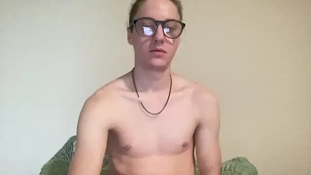 Snapshot of longdickelijah chatting on 11-12-25, 11:10 longdickelijah online show from 11-12-25, 11:10