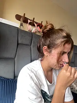 Snapshot of AllieYourGirl chatting on 09-13-25, 05:24 AllieYourGirl online show from 09-13-25, 05:24