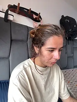 Snapshot of AllieYourGirl chatting on 10-18-25, 02:18 AllieYourGirl online show from 10-18-25, 02:18