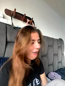 Snapshot of AllieYourGirl chatting on 11-06-25, 10:10 AllieYourGirl online show from 11-06-25, 10:10