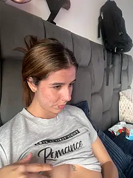 Snapshot of AllieYourGirl chatting on 11-28-25, 09:28 AllieYourGirl online show from 11-28-25, 09:28