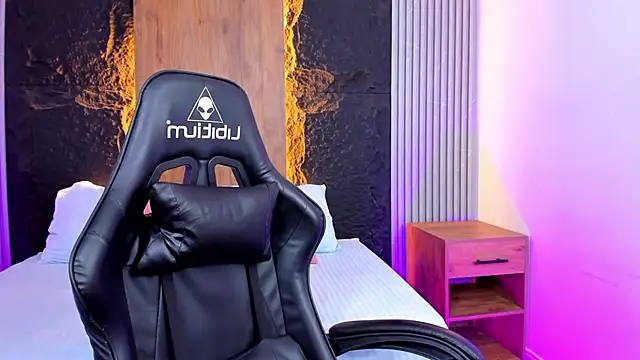 Snapshot of kitty_sweeety_ chatting on 09-27-25, 12:54 kitty sweeety online show from 09-27-25, 12:54