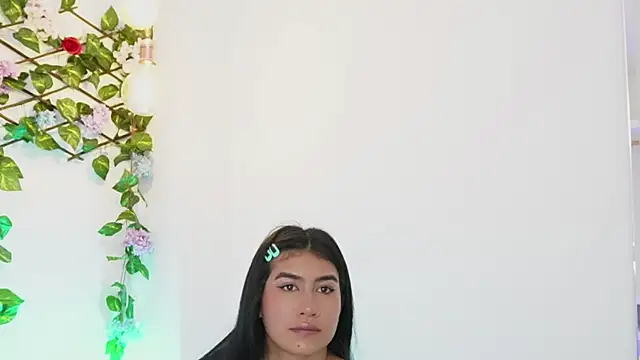 saraBow online show from 09-09-25, 05:56