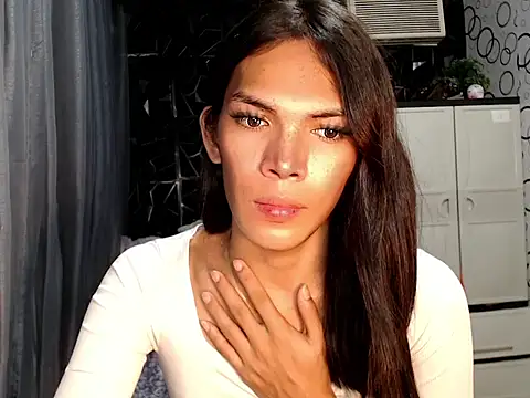 ladyhotcuming online show from 05-31-26, 06:09