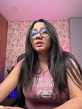 Snapshot of Michelle_Zoe chatting on 06-26-26, 11:31 Michelle Zoe online show from 06-26-26, 11:31