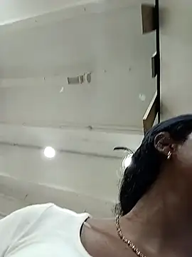 Fernanda30 online show from 10-15-25, 05:46