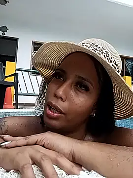 Fernanda30 online show from 11-19-25, 06:19