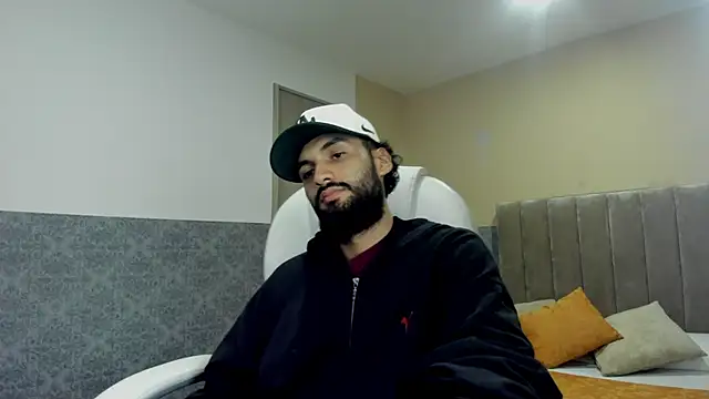 Ryan Jackson  online show from 09-20-25, 01:06