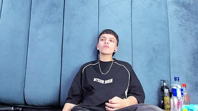 Megan Thompson  online show from 03-19-26, 02:15