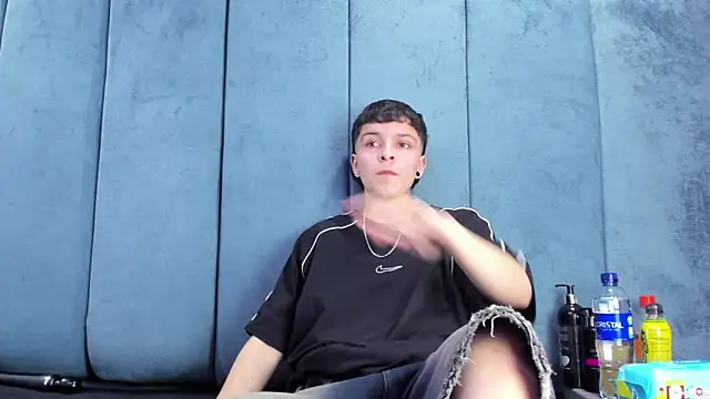 Megan Thompson  online show from 03-25-26, 02:06