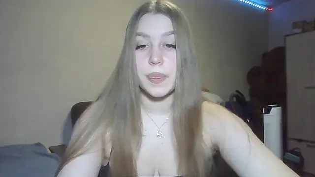 Snapshot of yourhoney_Lola_ chatting on 10-27-25, 11:47 yourhoney Lola online show from 10-27-25, 11:47