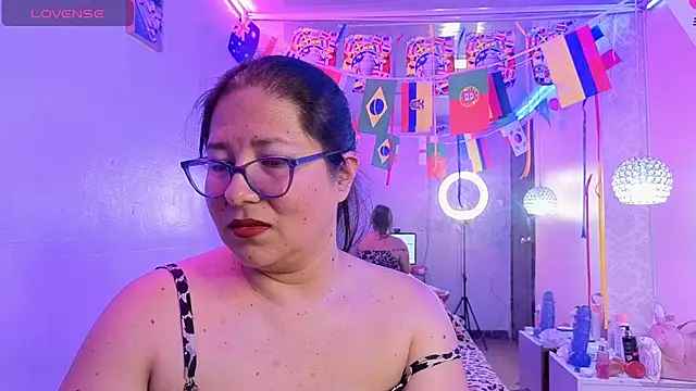 scarlett widow  online show from 06-29-26, 12:06