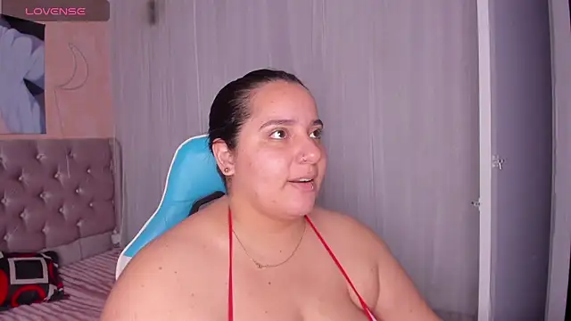 Snapshot of artemisa19 chatting on 10-16-25, 02:34 artemisa19 online show from 10-16-25, 02:34