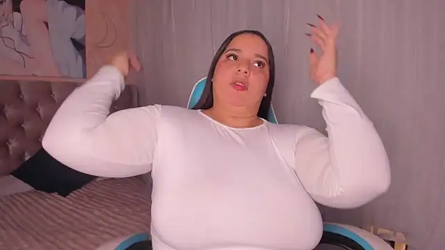 Snapshot of artemisa19 chatting on 11-15-25, 05:27 artemisa19 online show from 11-15-25, 05:27