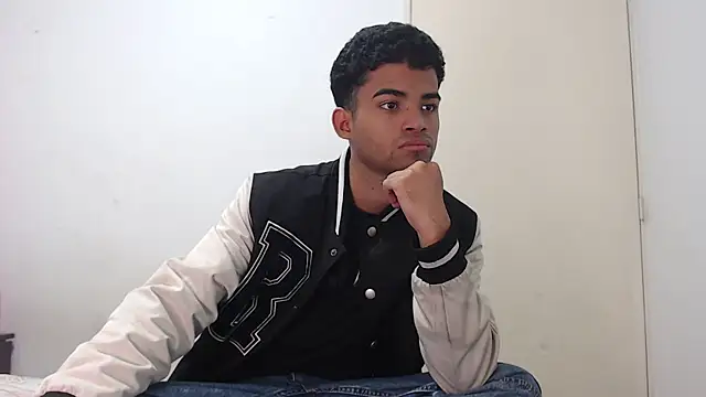 Snapshot of camillo_beischel_ chatting on 01-12-26, 06:46 camillo beischel online show from 01-12-26, 06:46