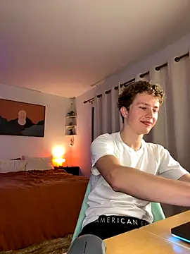 Snapshot of matteo_evans chatting on 11-22-25, 03:05 matteo evans online show from 11-22-25, 03:05