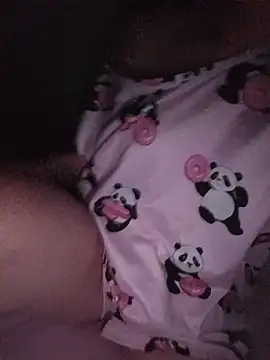 Snapshot of Hottiesophie chatting on 06-15-26, 10:12 Hottiesophie online show from 06-15-26, 10:12