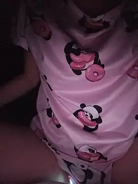 Snapshot of Hottiesophie chatting on 06-22-26, 03:25 Hottiesophie online show from 06-22-26, 03:25