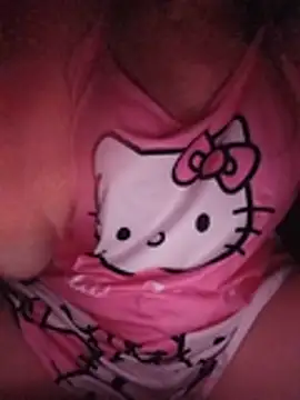 Snapshot of Hottiesophie chatting on 07-10-26, 12:26 Hottiesophie online show from 07-10-26, 12:26