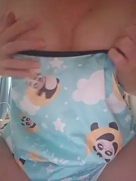 Snapshot of Hottiesophie chatting on 07-11-26, 05:26 Hottiesophie online show from 07-11-26, 05:26