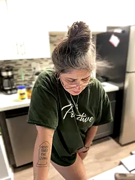 Alix Valentine online show from 09-12-25, 04:18