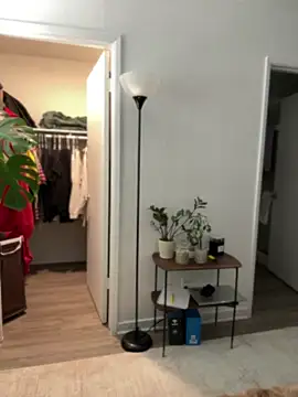 Alix Valentine online show from 10-04-25, 04:38