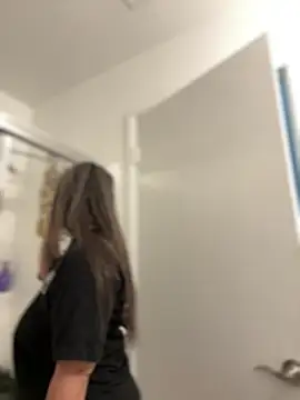 Alix Valentine online show from 04-10-26, 05:17