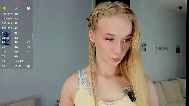Snapshot of Emma_Frosty chatting on 07-13-26, 11:18 Emma Frosty online show from 07-13-26, 11:18