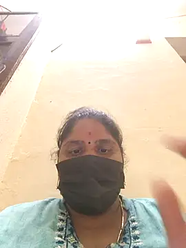 Snapshot of Villageanuty chatting on 09-09-25, 09:20 Villageanuty online show from 09-09-25, 09:20