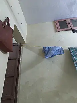 Snapshot of Villageanuty chatting on 09-17-25, 04:03 Villageanuty online show from 09-17-25, 04:03