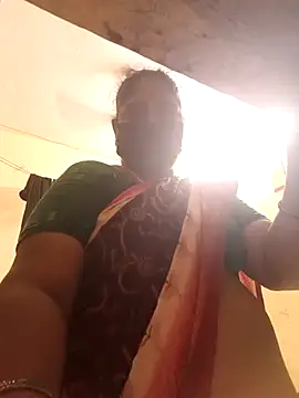 Snapshot of Villageanuty chatting on 10-17-25, 10:29 Villageanuty online show from 10-17-25, 10:29