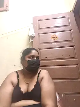 Snapshot of Villageanuty chatting on 11-23-25, 10:37 Villageanuty online show from 11-23-25, 10:37