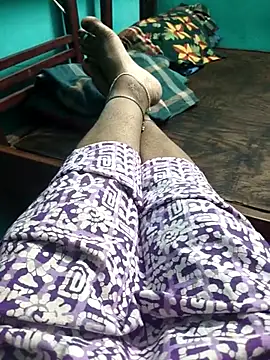 Villageanuty online show from 02-26-26, 04:28